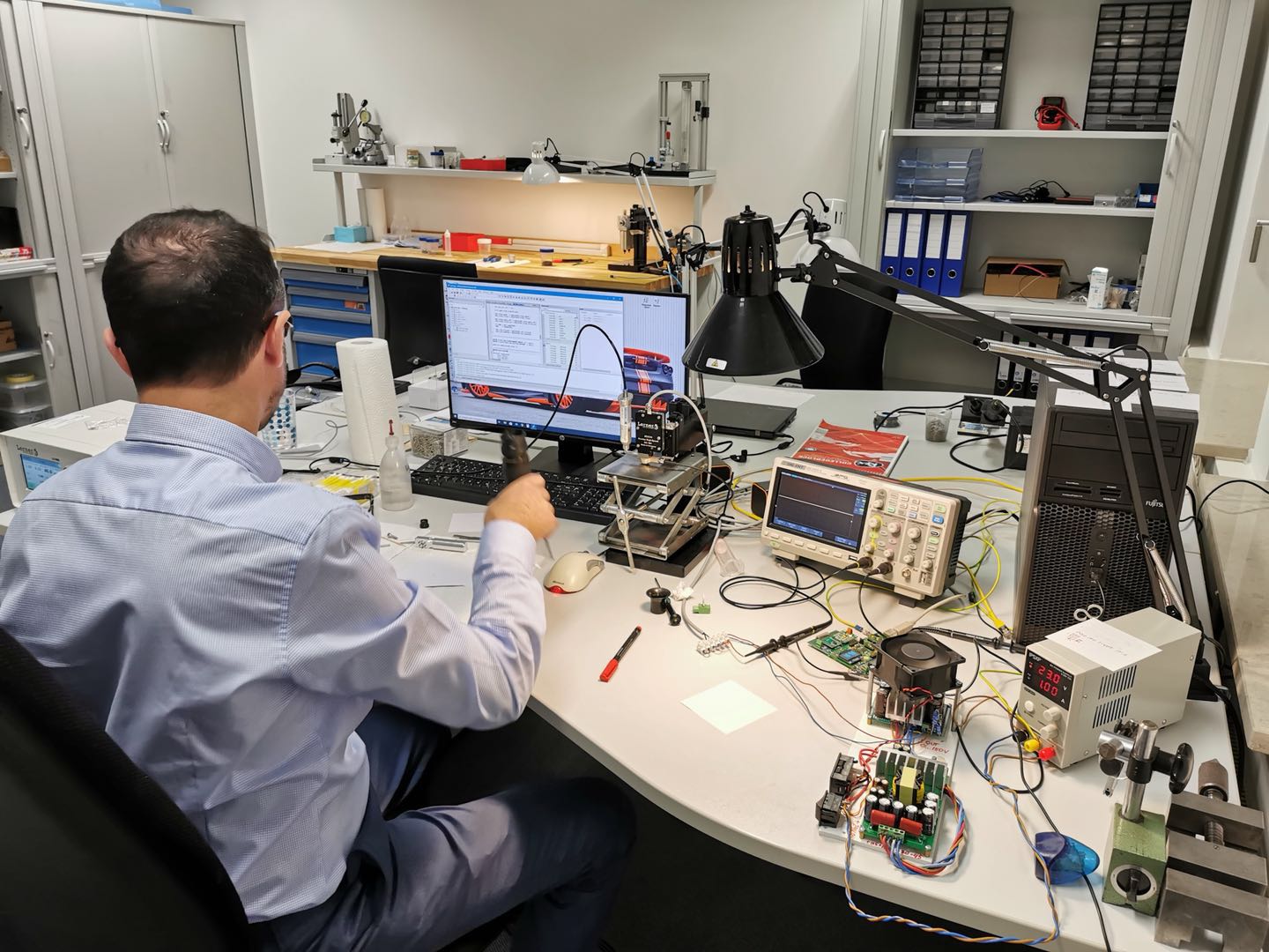 德国机械臂厂家工厂：精工迭代赋能工业机器人全场景升级